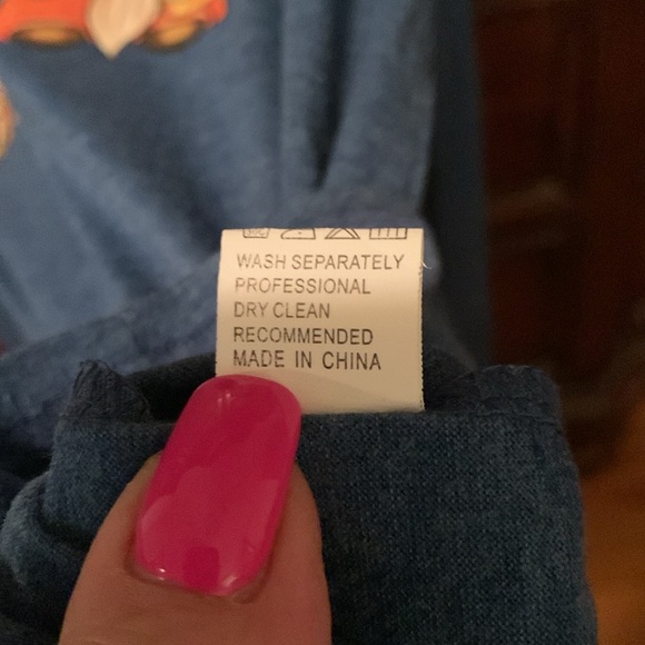 Brand new, beautiful blue T-shirt, long sleeve with festive fall gnomes - Picture 9 of 10